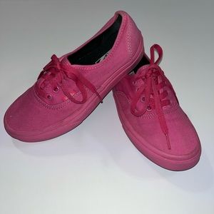 VANS Lace up men’s 5’5 women’s 7 hot pink sneakers non smoking and pet free